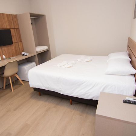 Hotel Maua กูรีตีบา ภายนอก รูปภาพ